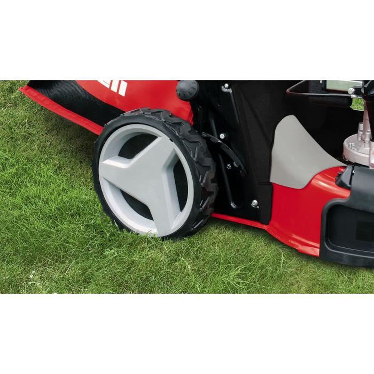 tondeuse-thermique-tractee-5-en-1-56-cm-einhell-gc-10.jpg