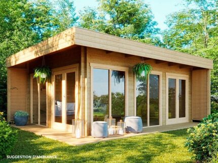 Chalet en Bois LUMIO 19,7M2 - 2 Doubles Portes + 3 Baies Fixes - Madriers épais (44mm) - Serrure à Cylindre - Terrasse - Garantie 5 Ans